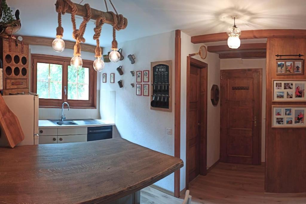 Cozy Apartment In The Heart Of The Alps Chateau-d'Oex Ngoại thất bức ảnh