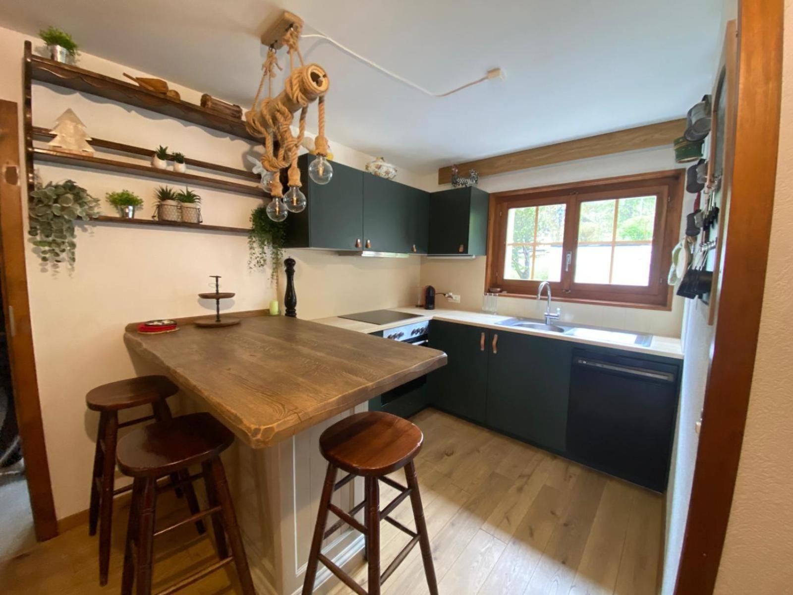 Cozy Apartment In The Heart Of The Alps Chateau-d'Oex Ngoại thất bức ảnh